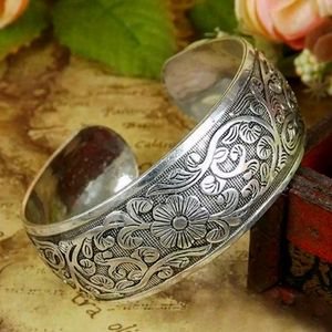 Floral Flower Bangle Cuff Bracelet Adjustable